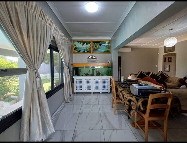 4 BEDROOM PROPERTY TO RENT IN DURBAN NORTH